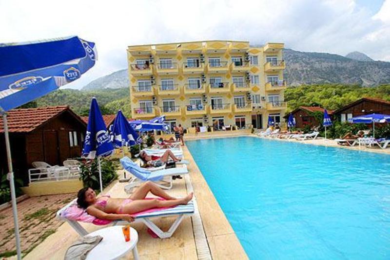 קמר Imeros Hotel מראה חיצוני תמונה