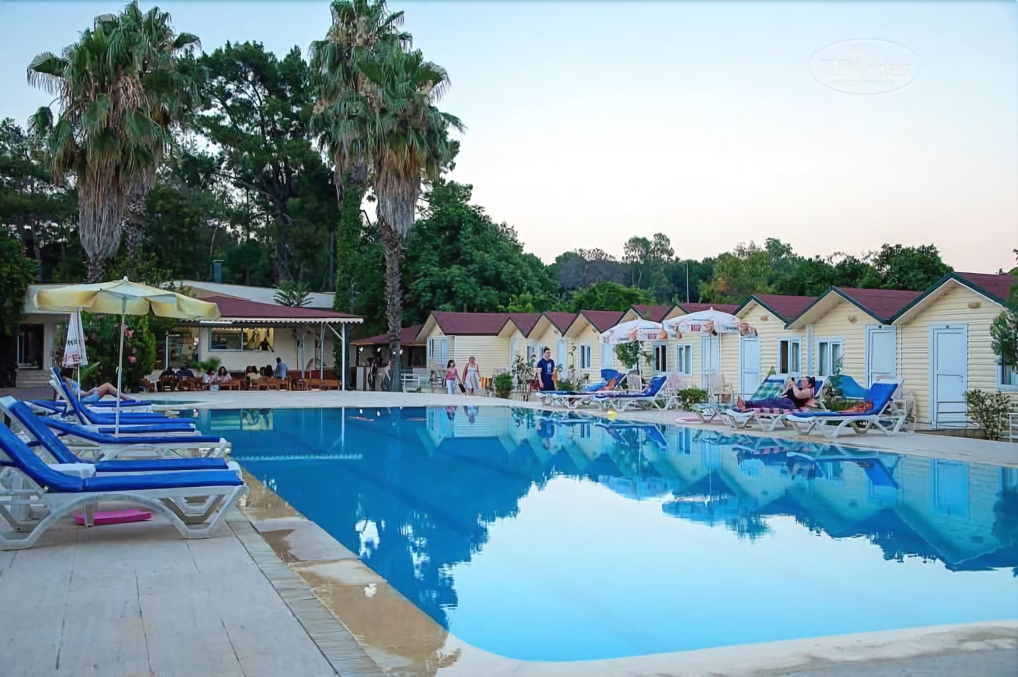 קמר Imeros Hotel מראה חיצוני תמונה